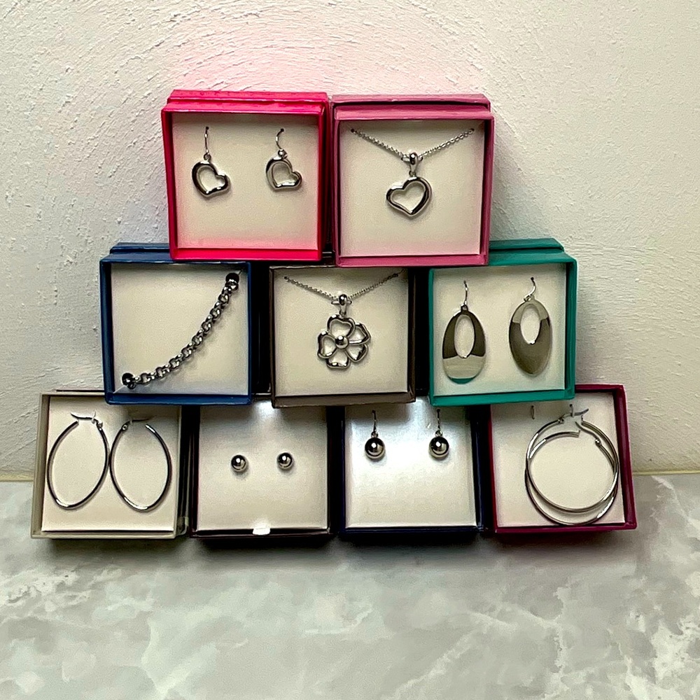 Lot of 9 NIB Jewelry-Necklaces, earrings, bracelet